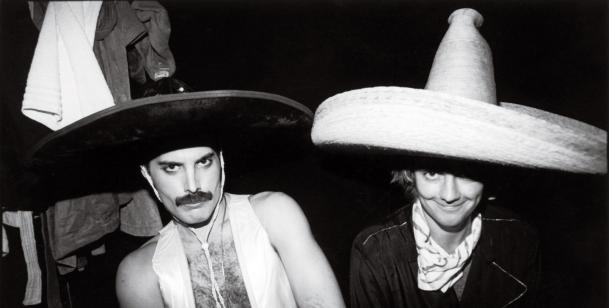 freddie-mercury-and-roger-taylor-in-mexico1